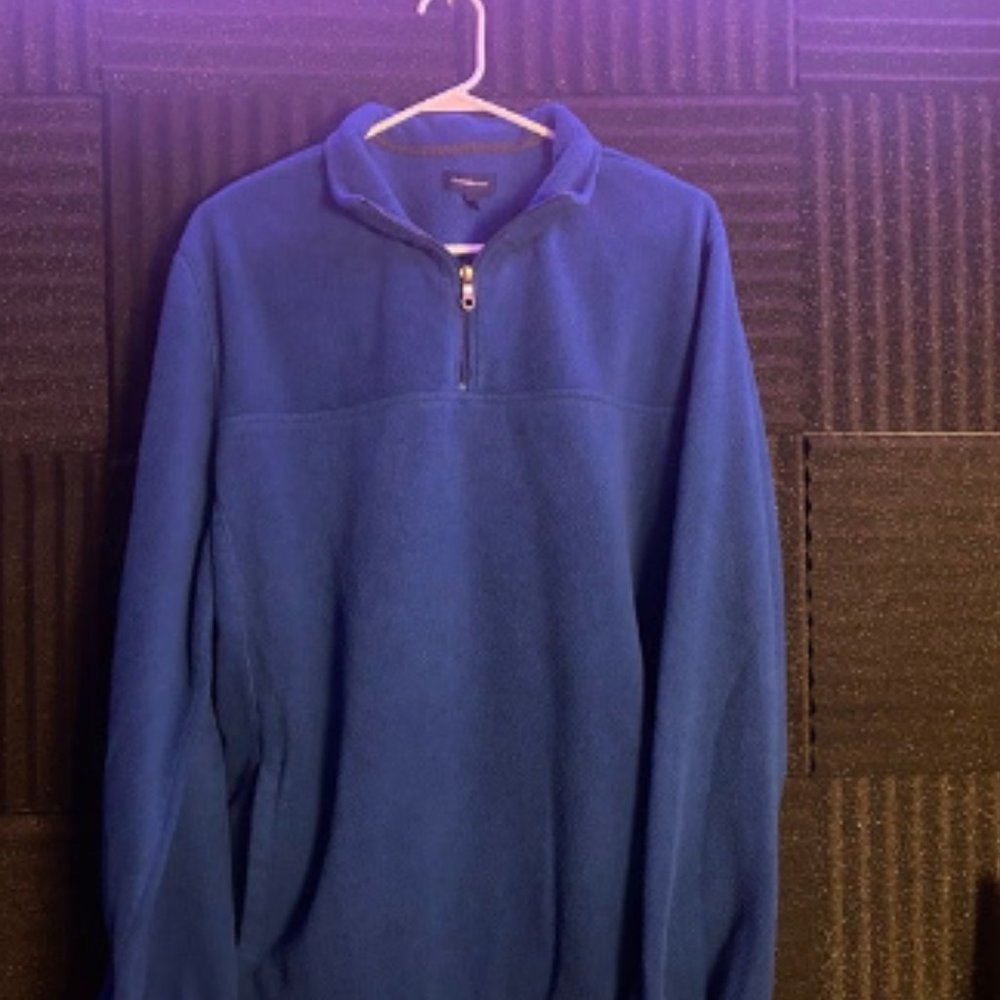 Blue Pullover
